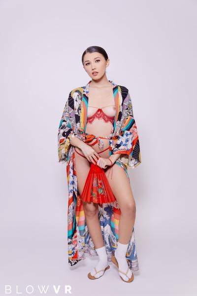 Maya Woulfe porn pics