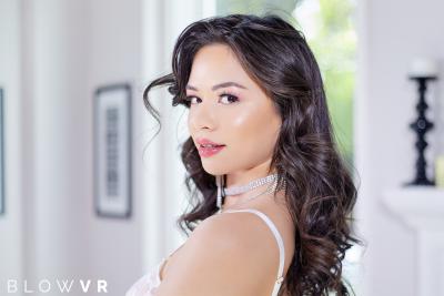 Scarlett Alexis 8k vr sex scene